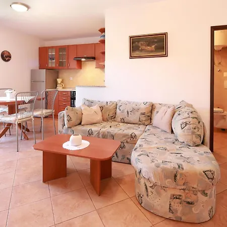 Svoboda 3 By Interhome Silo (Krk)