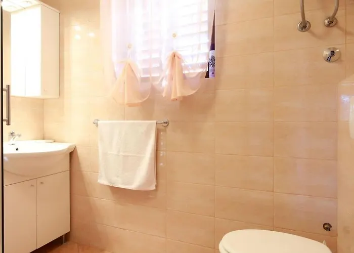Svoboda 3 By Interhome * Silo (Krk)